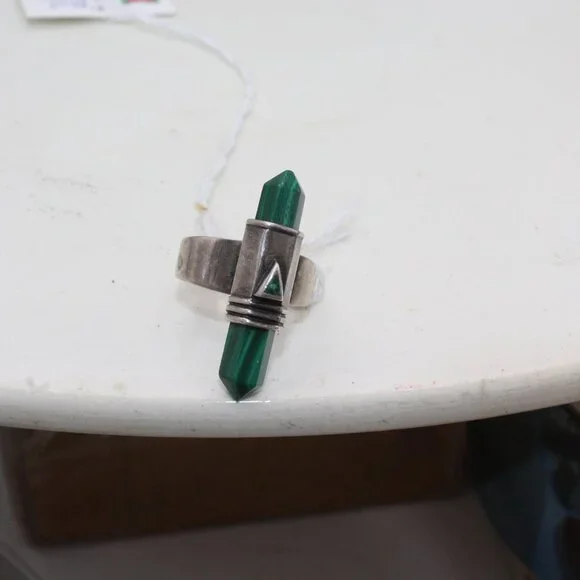 Vintage Malachite Sterling Silver Ring - Picture 2 of 6